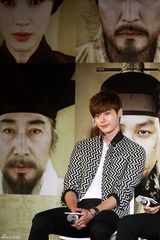 独家高清：《观相》大牌云集 李钟硕首演古装戏