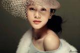 组图：陶飞霏写真诠释东方美感 娴静温婉动人
