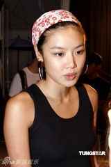 组图：乐基儿想与黎明一起过中秋 羡慕李嘉欣怀孕 