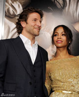 组图：《妙笔生花》洛城首映 黑美人佐伊金裙闪耀