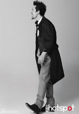 组图：廖凡大周末写真 暗涌张力透露真性情