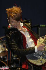 组图：阿沁音乐会猛忘词 梁文音任嘉宾不忘邀歌