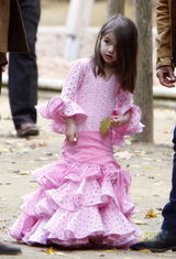 高清组图：汤姆-克鲁斯全家出游 小苏瑞成时尚达人