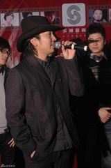 高清图：沙宝亮举行“双生记”庆生派对 众星捧场