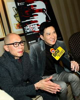 组图：吴彦祖熏眼自毁形象 望《魔警》成代表作