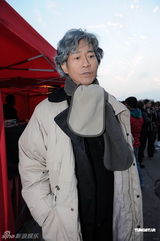 组图：郑少秋不识新老板 不谈期待只想做好本分