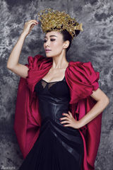 组图：歌手李涵配合新歌 拍摄东方古典神韵写真