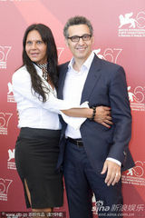 高清图：影片《激情》记者会 克里斯蒂安娜大派香吻