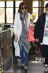 组图：韩团4minute等飞赴日本出演家族演唱会