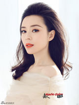 组图：张静初梦幻光影展现女神气质
