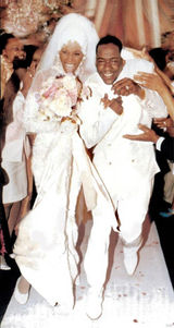 组图：惠特尼去世一周年 巨星珍贵旧照曝光