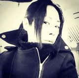 组图：47岁关淑怡时尚冷艳 曝儿子生父是活佛