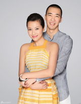 高清图：徐静蕾黄立行亲密写真 戏里戏外浪漫
