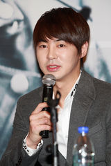 组图：JUNJIN北京粉丝会记者会 最后一次单独宣传