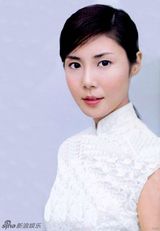 策划：日本女星中国风造型 旗袍团子头贺新春