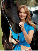 组图：《饥饿游戏》詹妮弗-劳伦斯写真