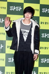 高清组图：韩星李多海韩彩英等助阵《爸爸》VIP首映