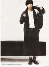 幻灯图集：李胜基《灿烂》爆红 成熟登杂志封面