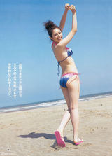 高清组图：日本性感女星小林优美比基尼写真