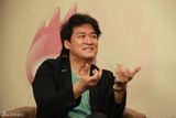 组图：周华健做客新浪自称天涯歌仔 宗盛带入行