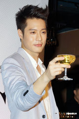 组图：周汤豪新碟挑战创作 欲送母亲Lady Gaga门票