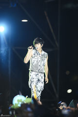 独家高清：EXO等献唱韩流音乐节 SHINee唱新歌