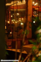 组图：约翰逊与西恩-潘恋情曝光 甜蜜享受烛光晚餐