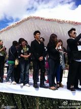 组图：张杰谢娜举行婚礼仪式 登船驶向“幸福彼岸”