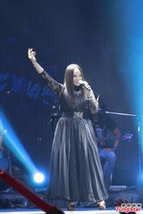 组图：《好声音》香港开唱 赵露走光露底