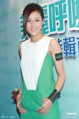 组图：钟嘉欣不惧内地女星挑战 区文诗坦言曾整形