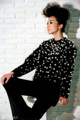 组图：韩雪时尚大片烟熏妆冷峻摩登