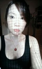 组图：曝台艳星欲跳楼自杀 曾出书曝与明星性爱