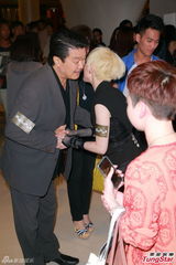 组图：《那五年》在港首映 赵雅芝不心急抱孙