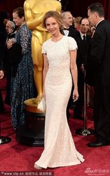 组图：卡莉斯塔-弗洛克哈特秀曲线