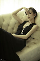 组图：张静初全新唯美大片曝光 简洁诠释知性女人