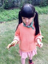 组图：童年小龙女演员超萌生活照 可爱似洋娃娃