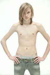 组图：乌克兰妖孽男模斯蒂夫写真雌雄同体