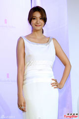 组图：韩星柳仁英赴台代言 望与周杰伦合作