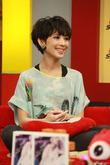 组图：戴佩妮畅聊新专辑 做唱片难做音乐很快乐