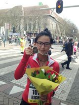 组图：周笔畅参与鹿特丹马拉松 新歌MV月底面市