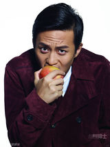 组图：邓超绅士帅气登封面 畅谈事业与感情