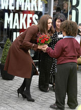 高清组图：英国王妃凯特-米尔顿情人节优雅现身