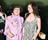 组图：沈殿霞逝世五周年 经典旧照忆肥肥