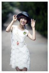 组图：马苏清新可人写真演绎美丽人生