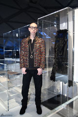 组图：周迅小清新造型亮相俏丽温婉