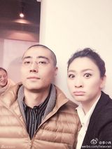 组图：《大丈夫》庆功会 李小冉俞飞鸿亲密合影