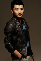 组图：涂松岩迷离光影写真 神游变化莫测