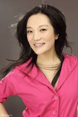 组图：张慧君粉红写真展活力青春