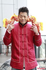 组图：郭富城受伤不再凌空跳舞 母亲放弃催婚