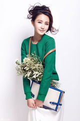 组图：张歆艺最新写真宛若女神 美丽在岁月中绽放